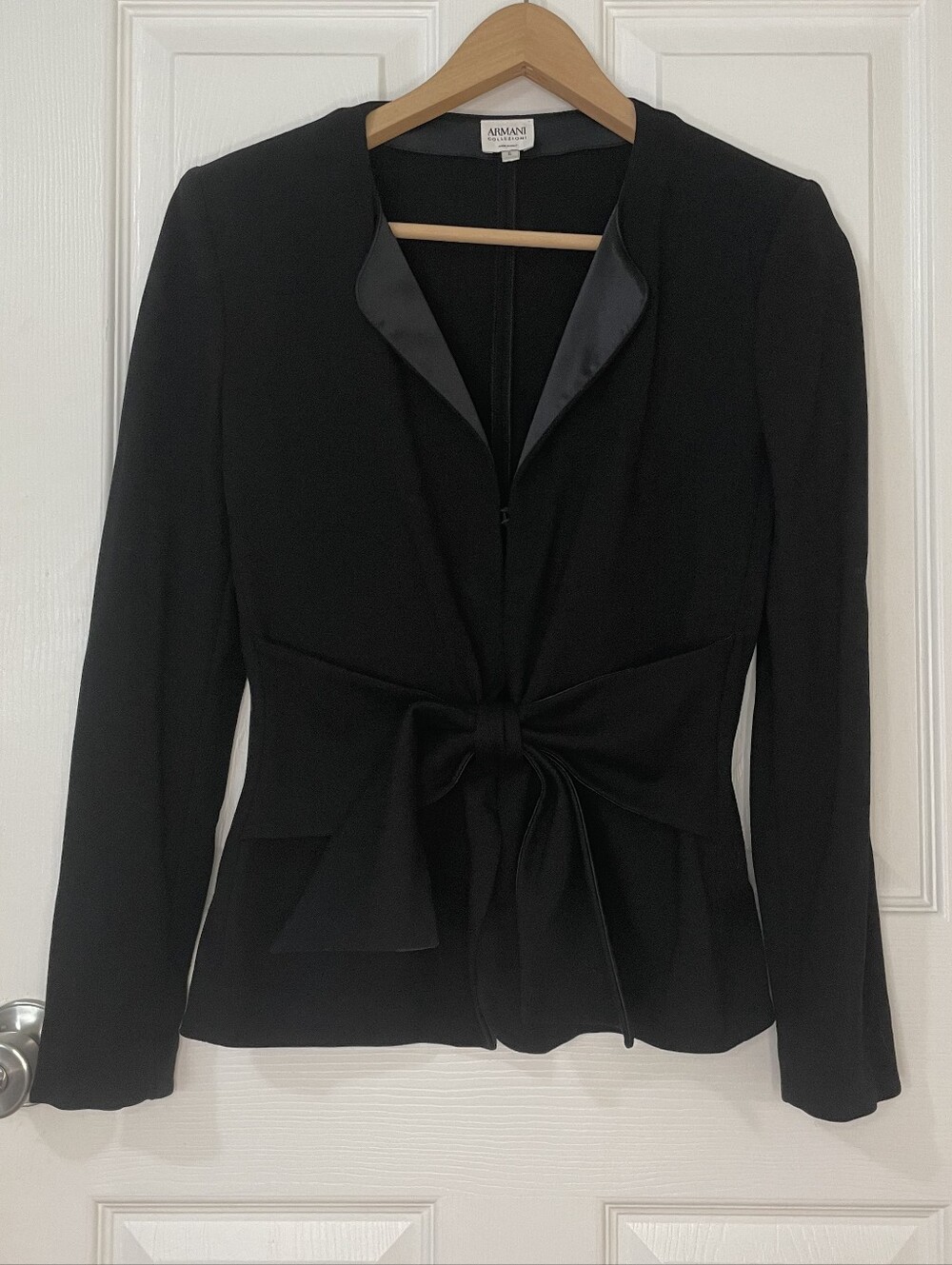 Armani Collezioni Black Tie-Waist Blazer Size 6
